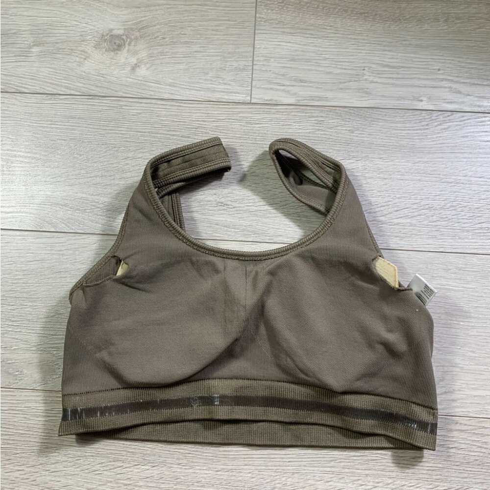 GOOD AMERICAN Shine Tank Bralette in Ribbed Nylon - Picture 6 of 13